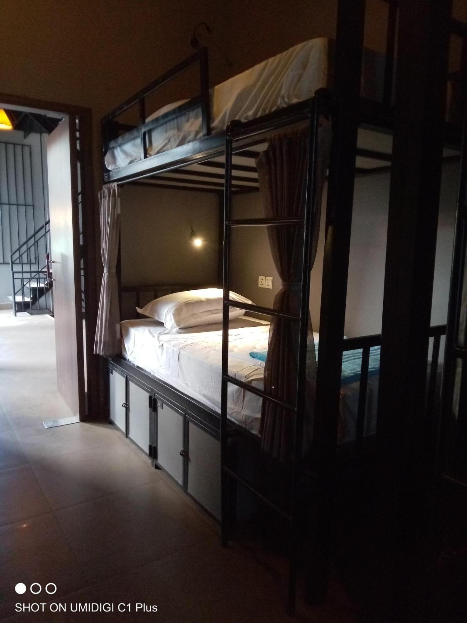 Hostel Fuji Phnom-Penh Buitenkant foto