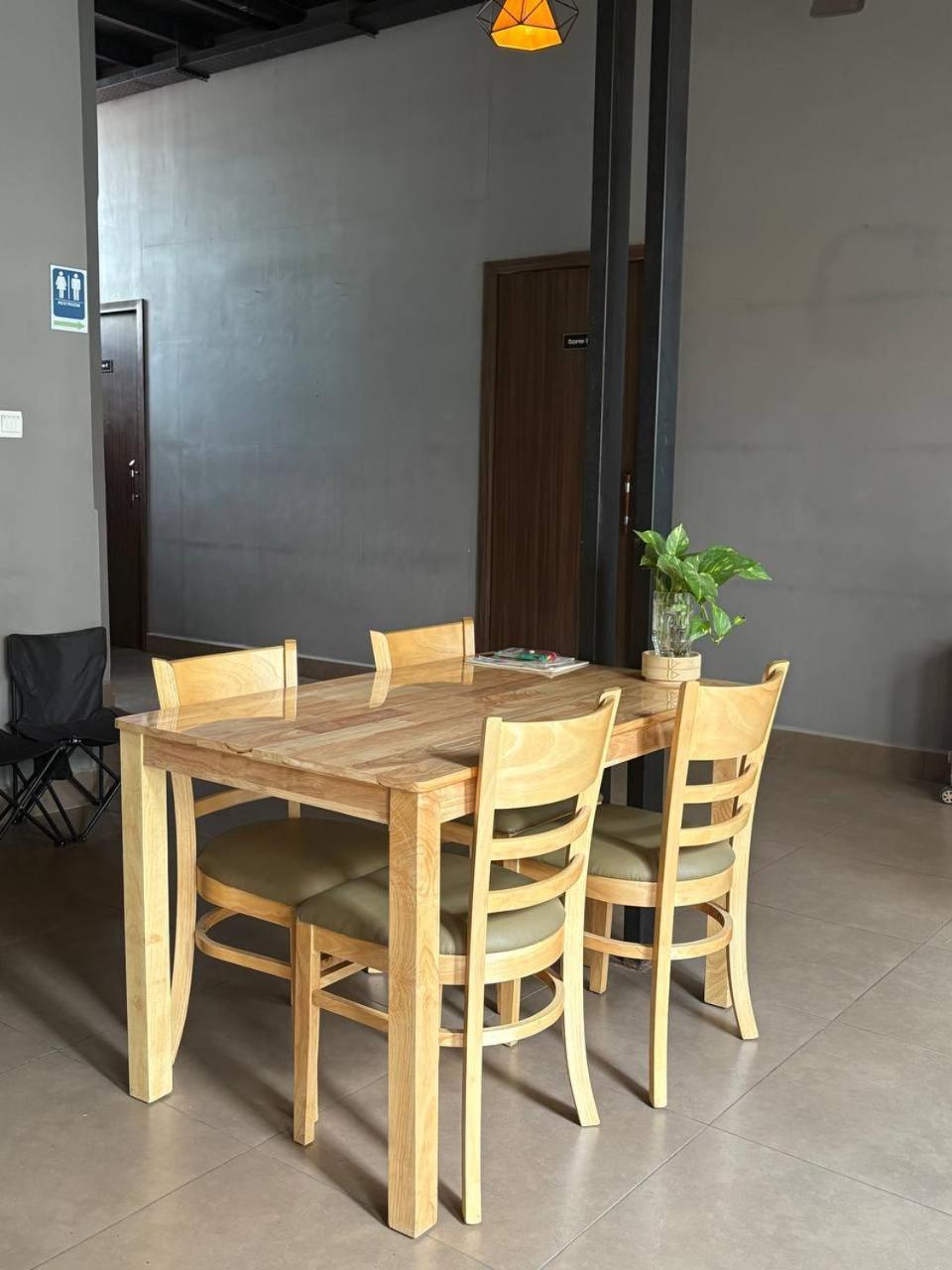 Hostel Fuji Phnom-Penh Buitenkant foto